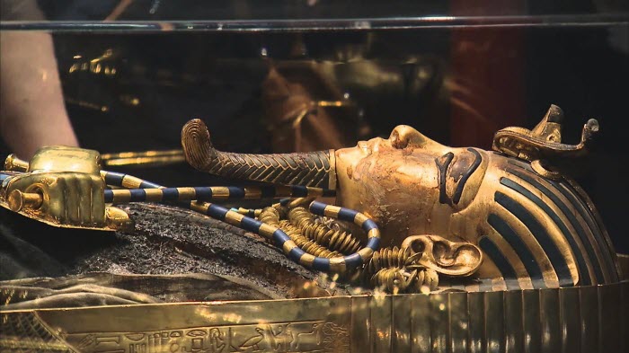 مساع مصرية لوقف بيع قطعة أثرية لـ «تون عنخ آمون» في لندن